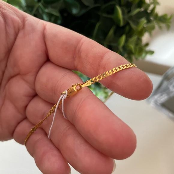 Brand New Beautiful Gold over Sterling Silver Letter A crown Pendant Necklace - Picture 2 of 6